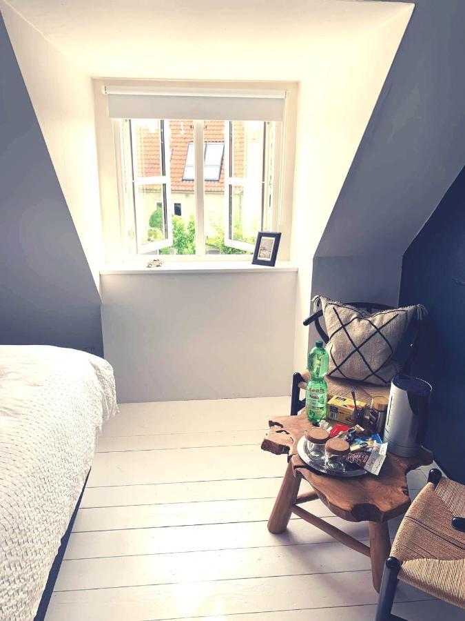 Room In A Danish Cottage With Garden View, 10 Min To Cph Гентофте Экстерьер фото
