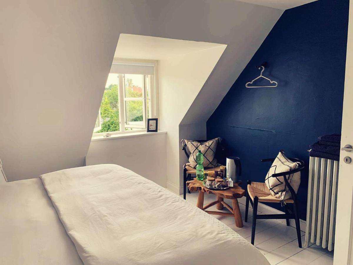 Room In A Danish Cottage With Garden View, 10 Min To Cph Гентофте Экстерьер фото